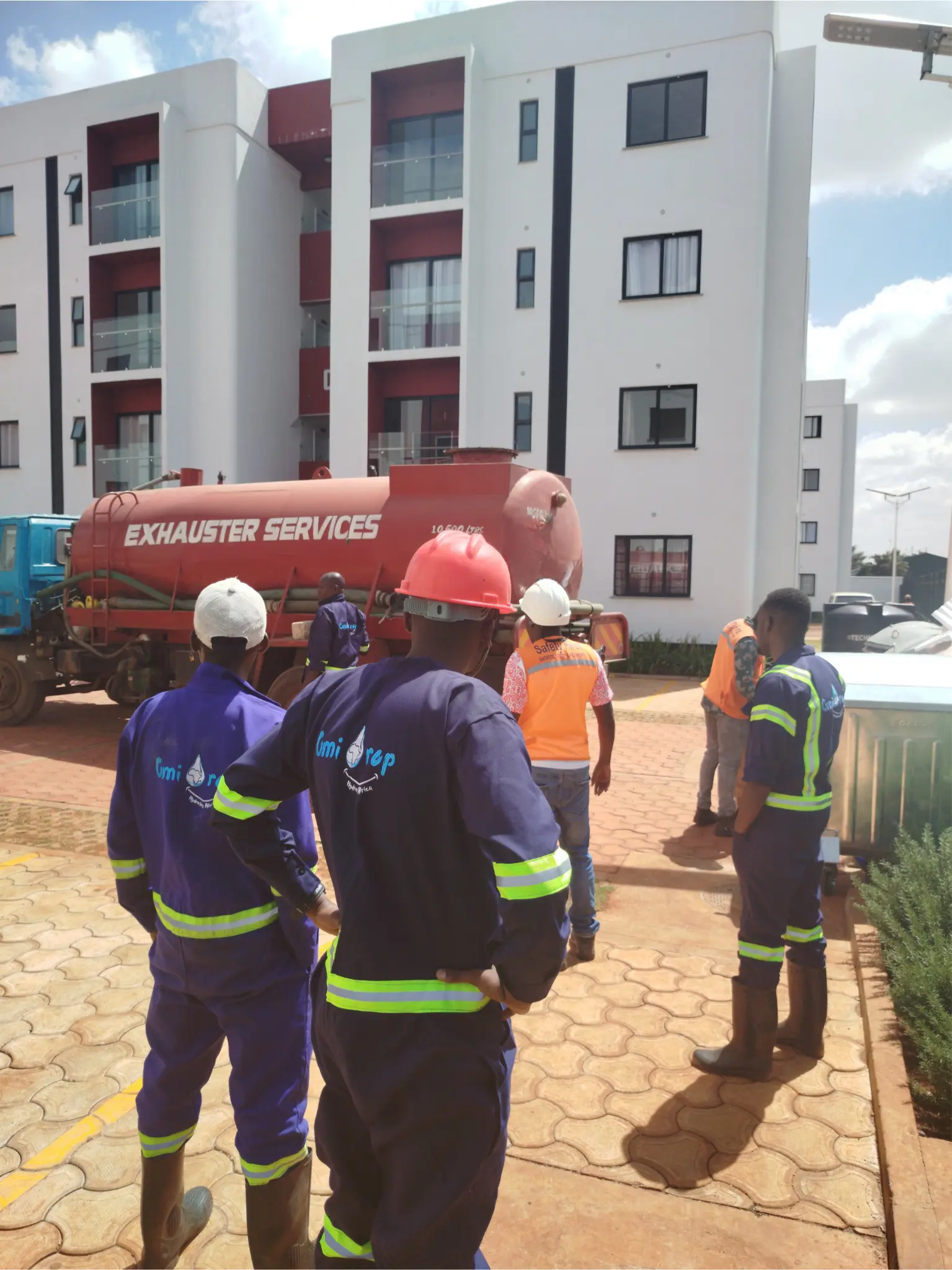 omidrop-truck-tatu-city