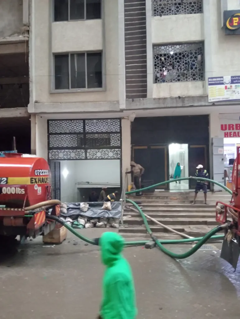 Omidrop-pumping-out-stom-water-from-a-flooded-basement-parcking-facility